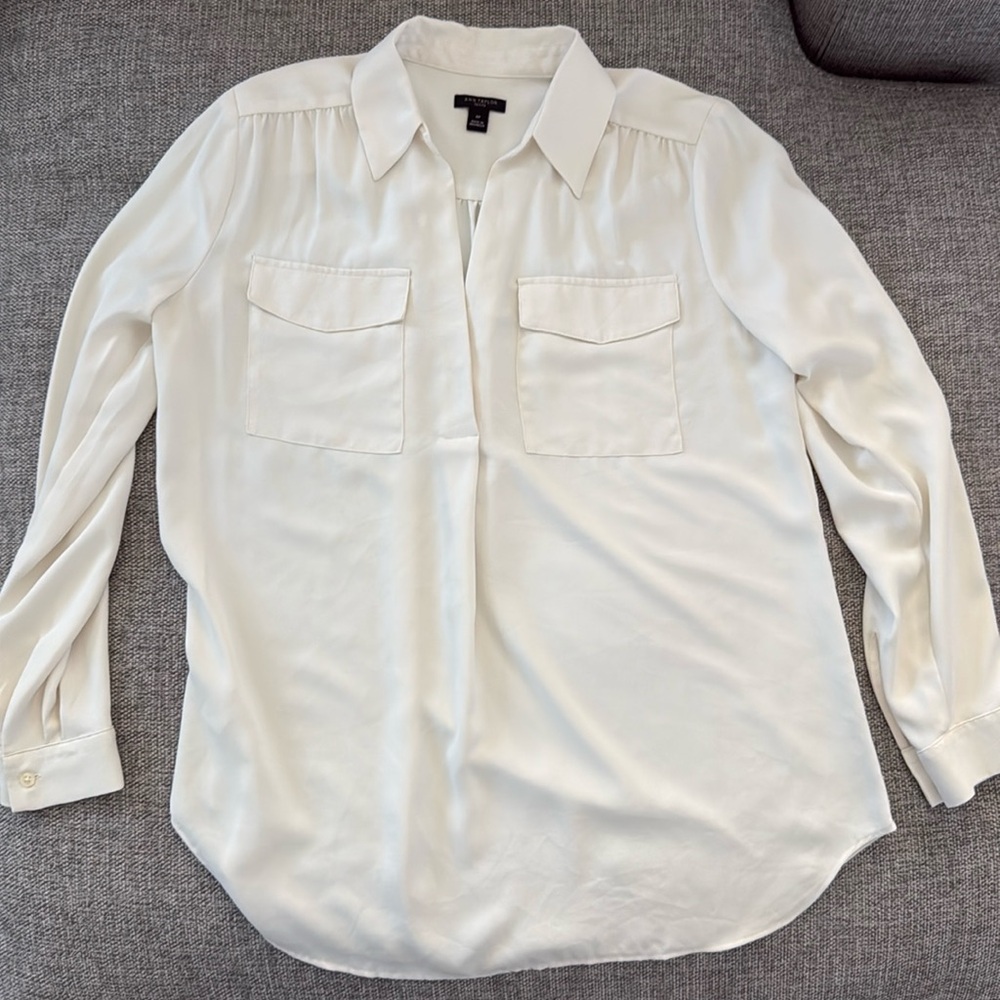 Ann Taylor women’s top